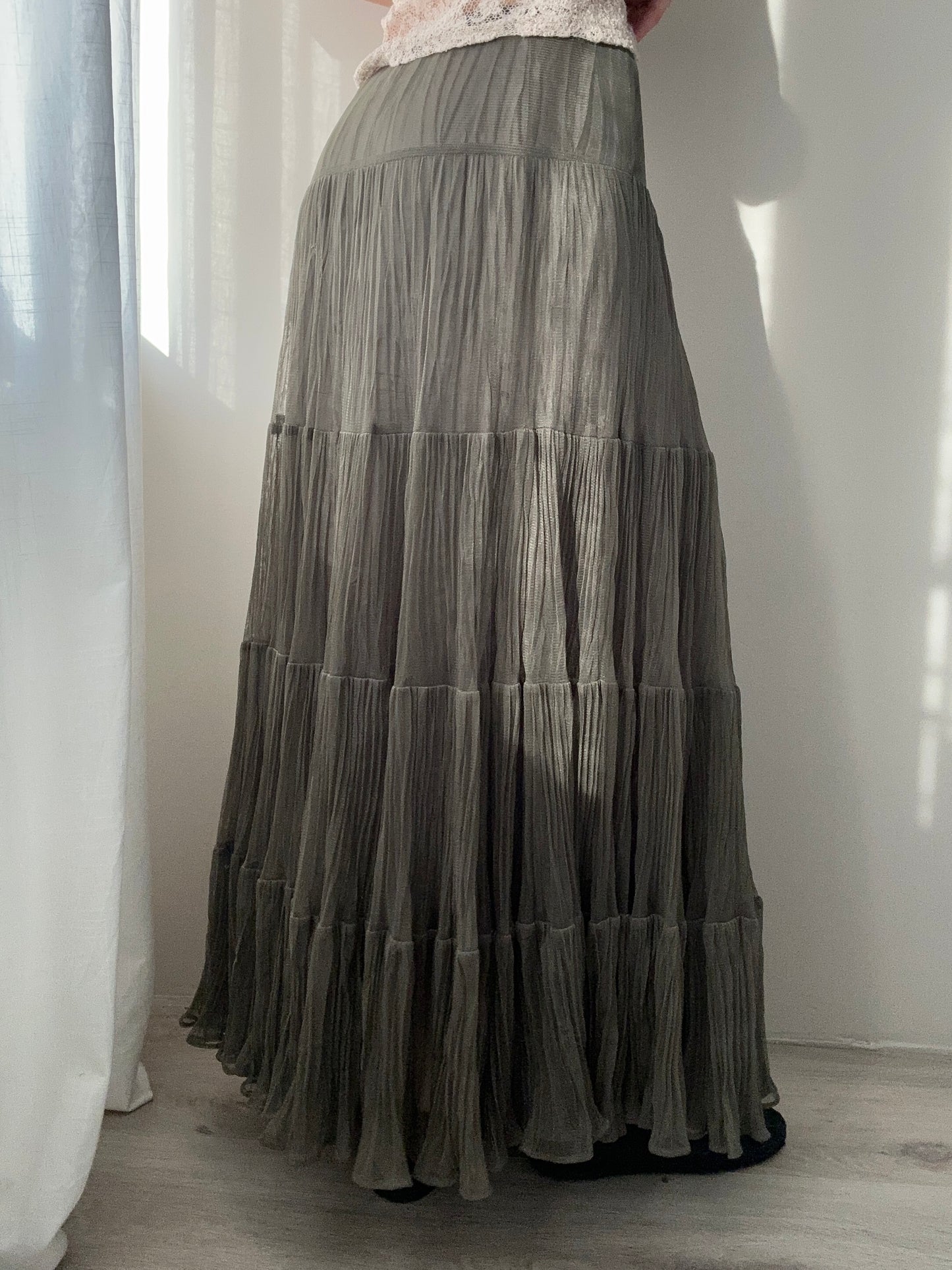 Green Khaki Tiered Flowy Maxi Skirt (XS)