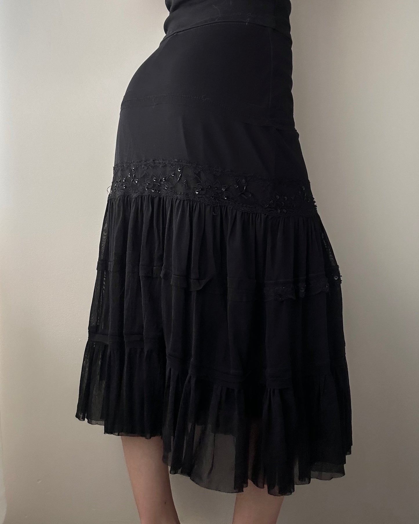 Black Dropped Waist Bohemian Mesh Skirt (S-M)
