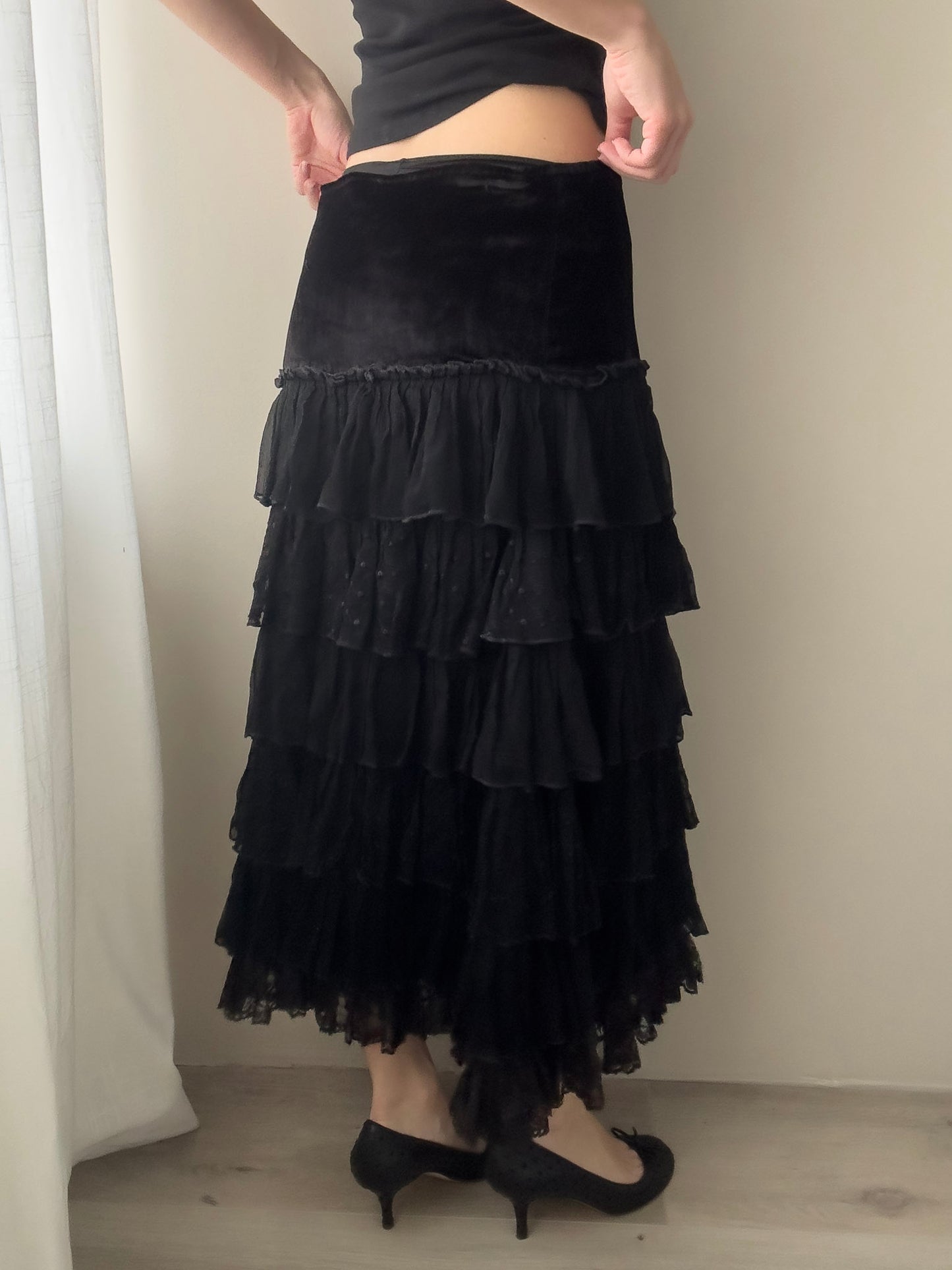 Black Layered Midi Skirt with Velours Waist (S-M)