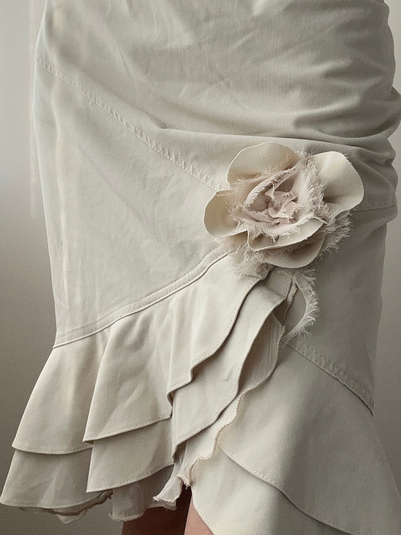 Beige Mini Mermaid Skirt with Flower Detail and Ruffle Hemline (S-M-L)