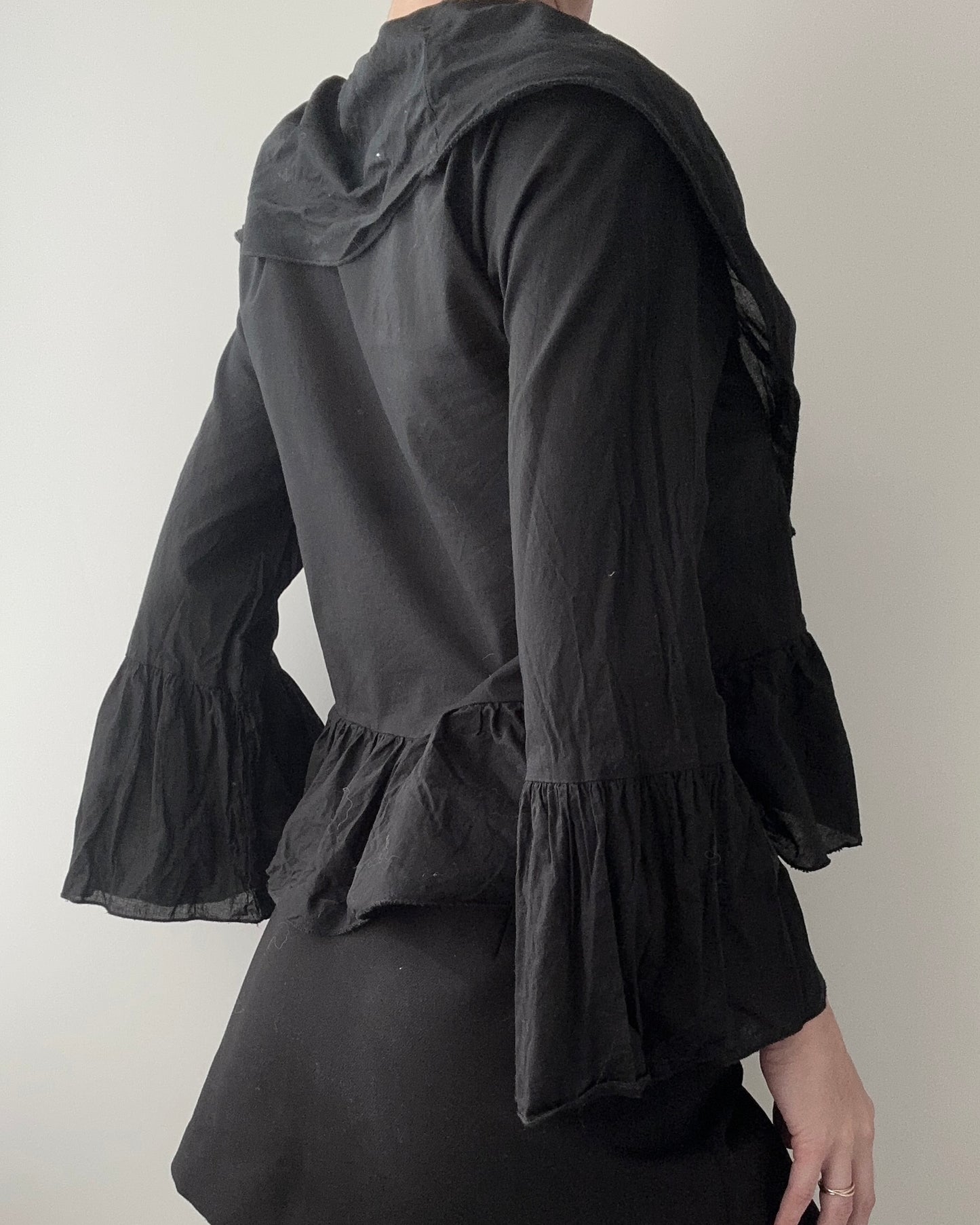 Black Ruffle Cropped Blouse With Trumpet Sleeves (S)