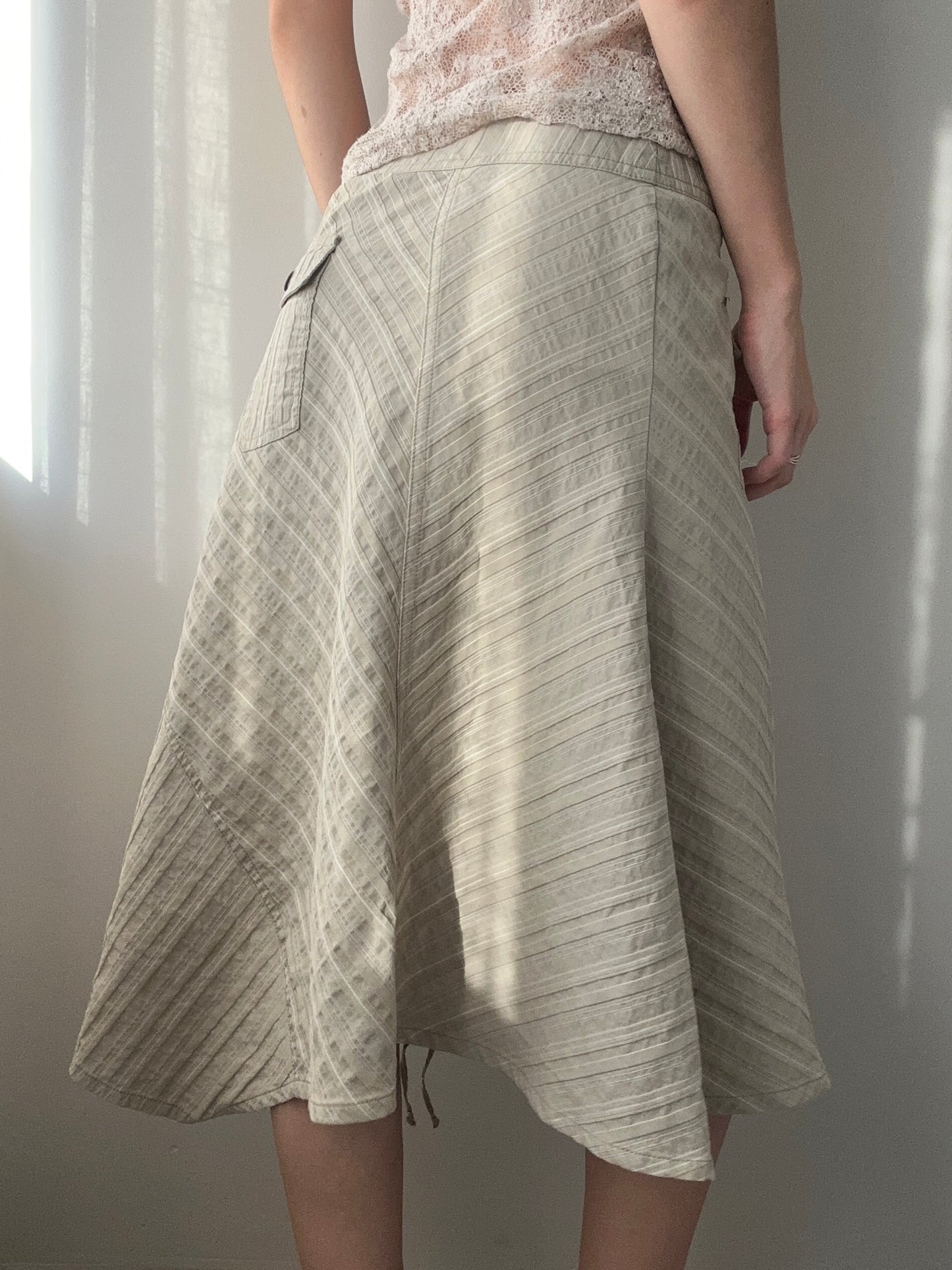Beige Asymmetric Midi Skirt with Diagonal Stripe Design (XS)