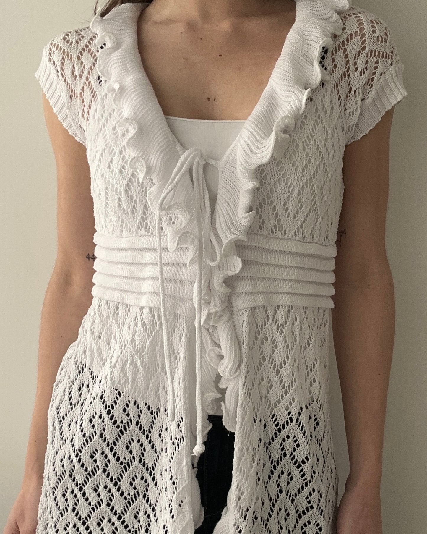 White Knitted Tunic Top with Tie-Front and Ruffles (M)