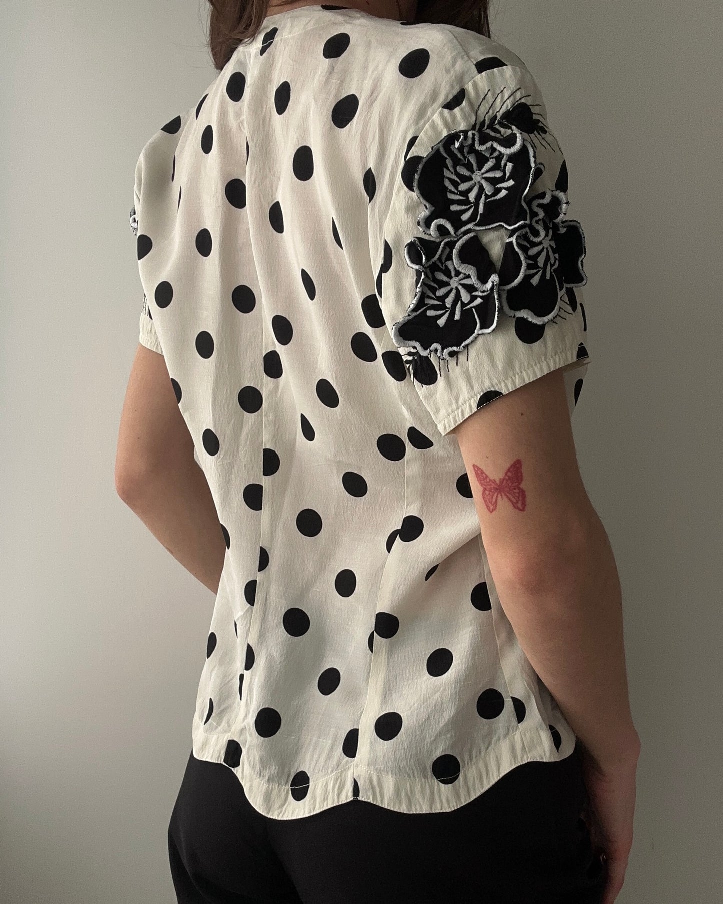 Silk 40s-inspired Polka Dot Blouse with Floral Appliqué (S)