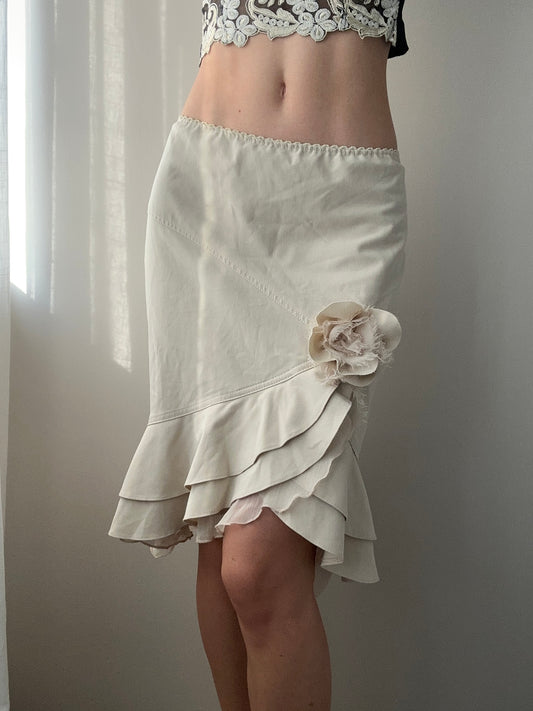 Beige Mini Mermaid Skirt with Flower Detail and Ruffle Hemline (S-M-L)