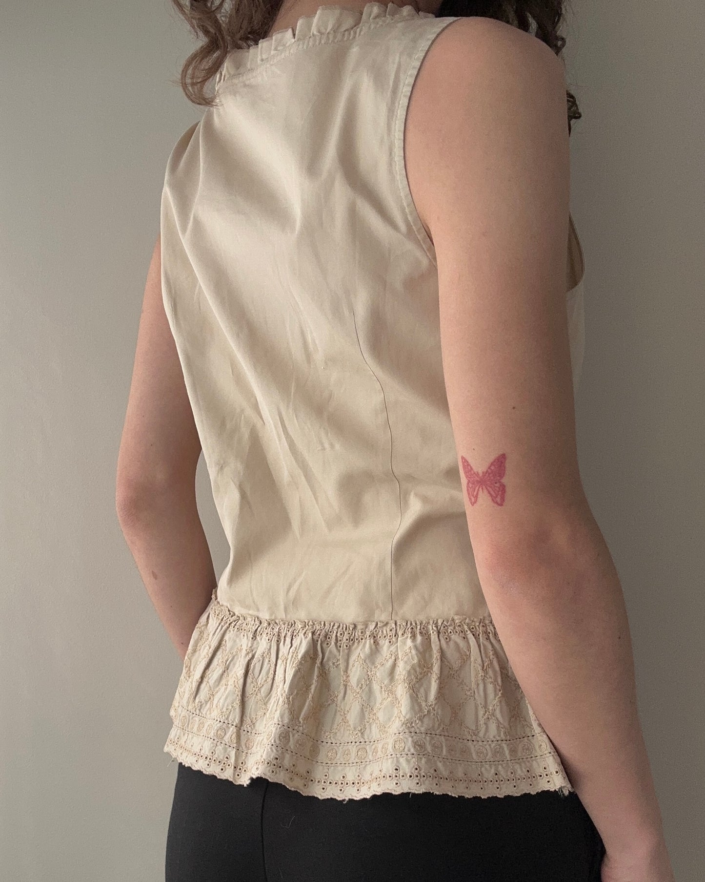 Button up Peplum Top with Ruffles and Embroidery (M)