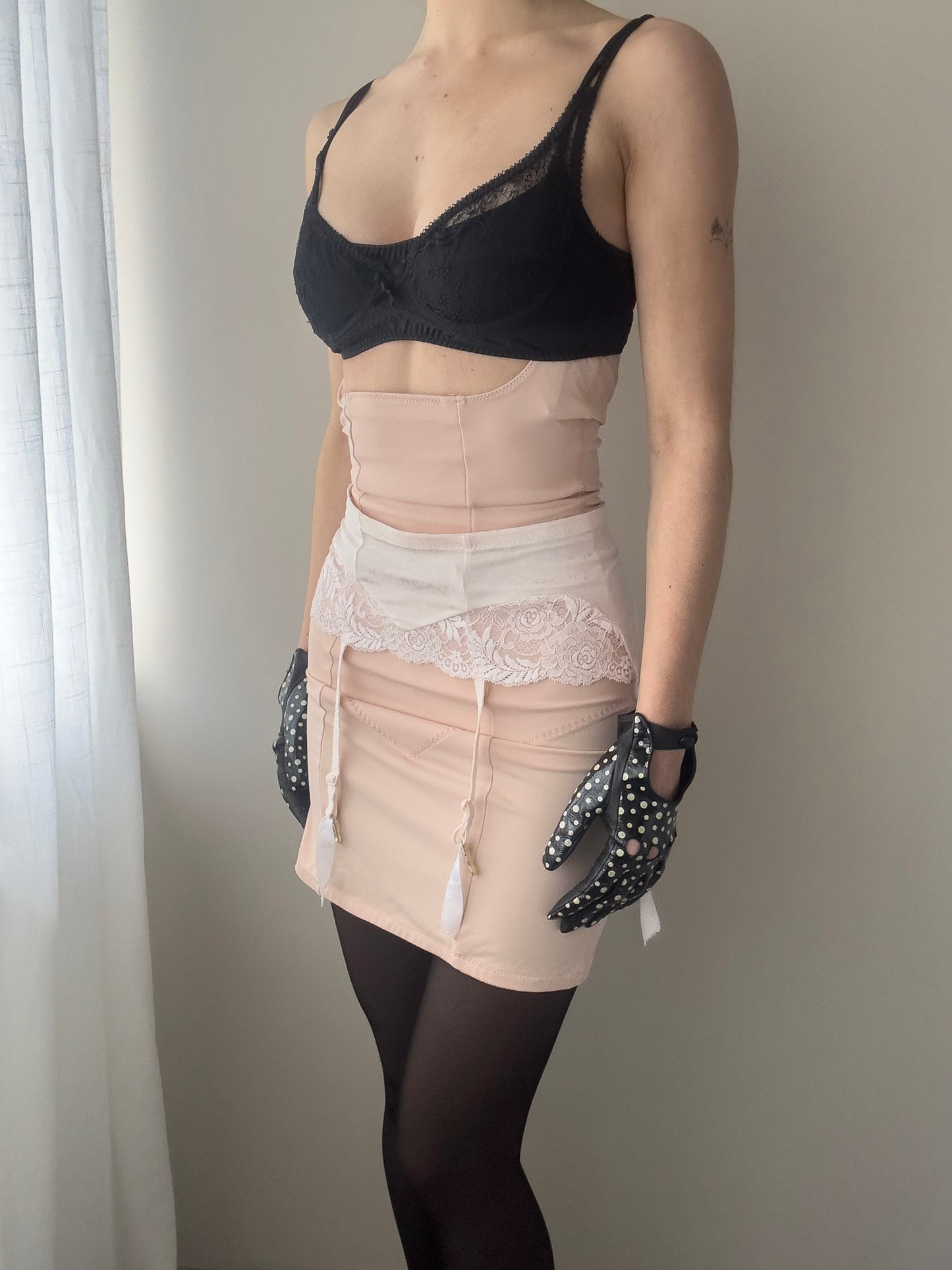 Malizia by La Perla - Light Apricot Pink Garter Belt with Floral Ornamental Print and Lace (XS)