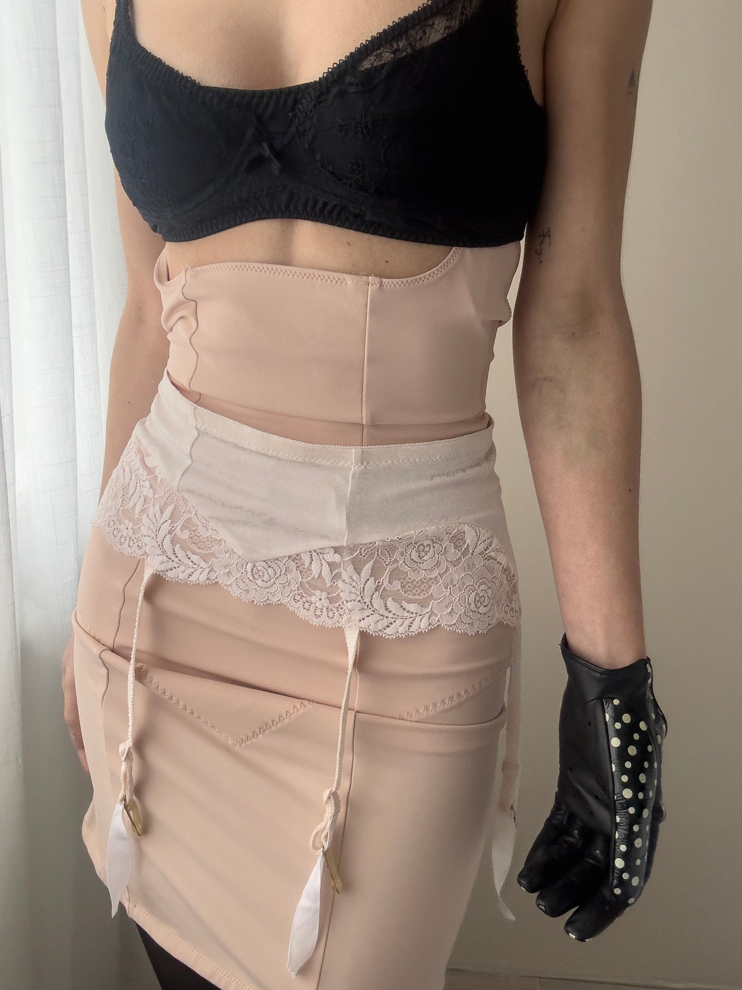 Malizia by La Perla - Light Apricot Pink Garter Belt with Floral Ornamental Print and Lace (XS)