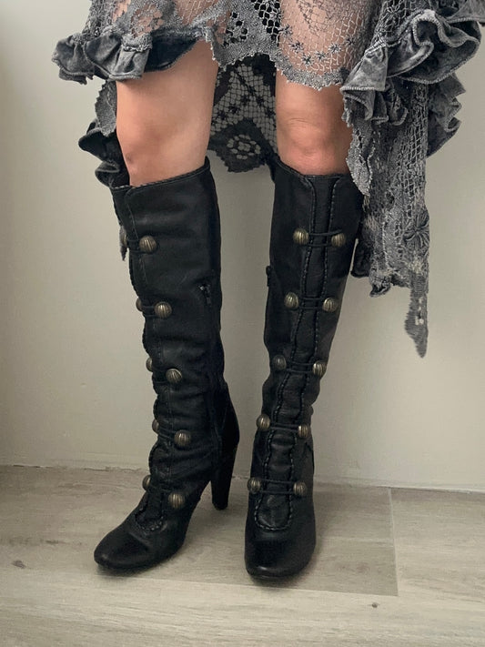 Fluxa High Heel Edwardian Style Boots (37)