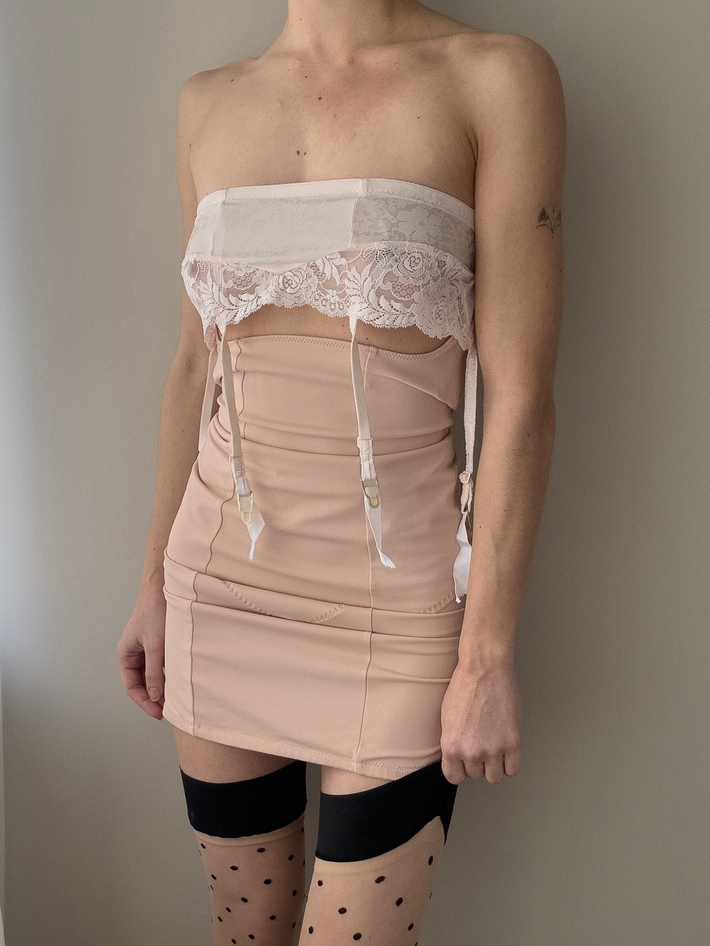 Malizia by La Perla - Light Apricot Pink Garter Belt with Floral Ornamental Print and Lace (XS)