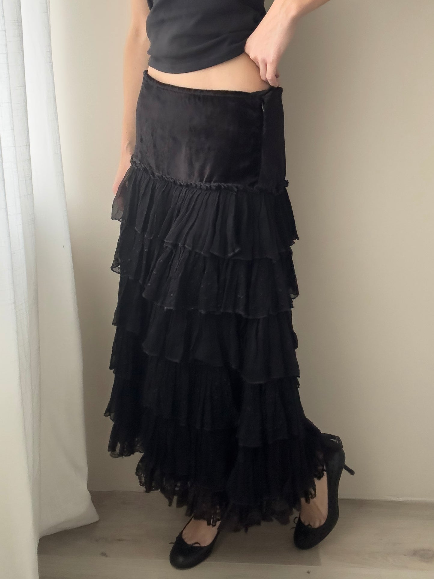 Black Layered Midi Skirt with Velours Waist (S-M)