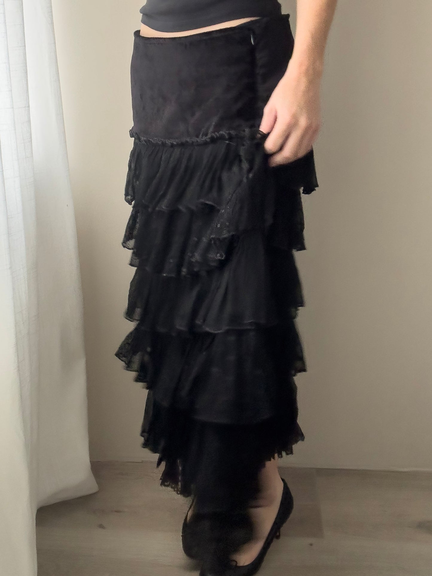 Black Layered Midi Skirt with Velours Waist (S-M)