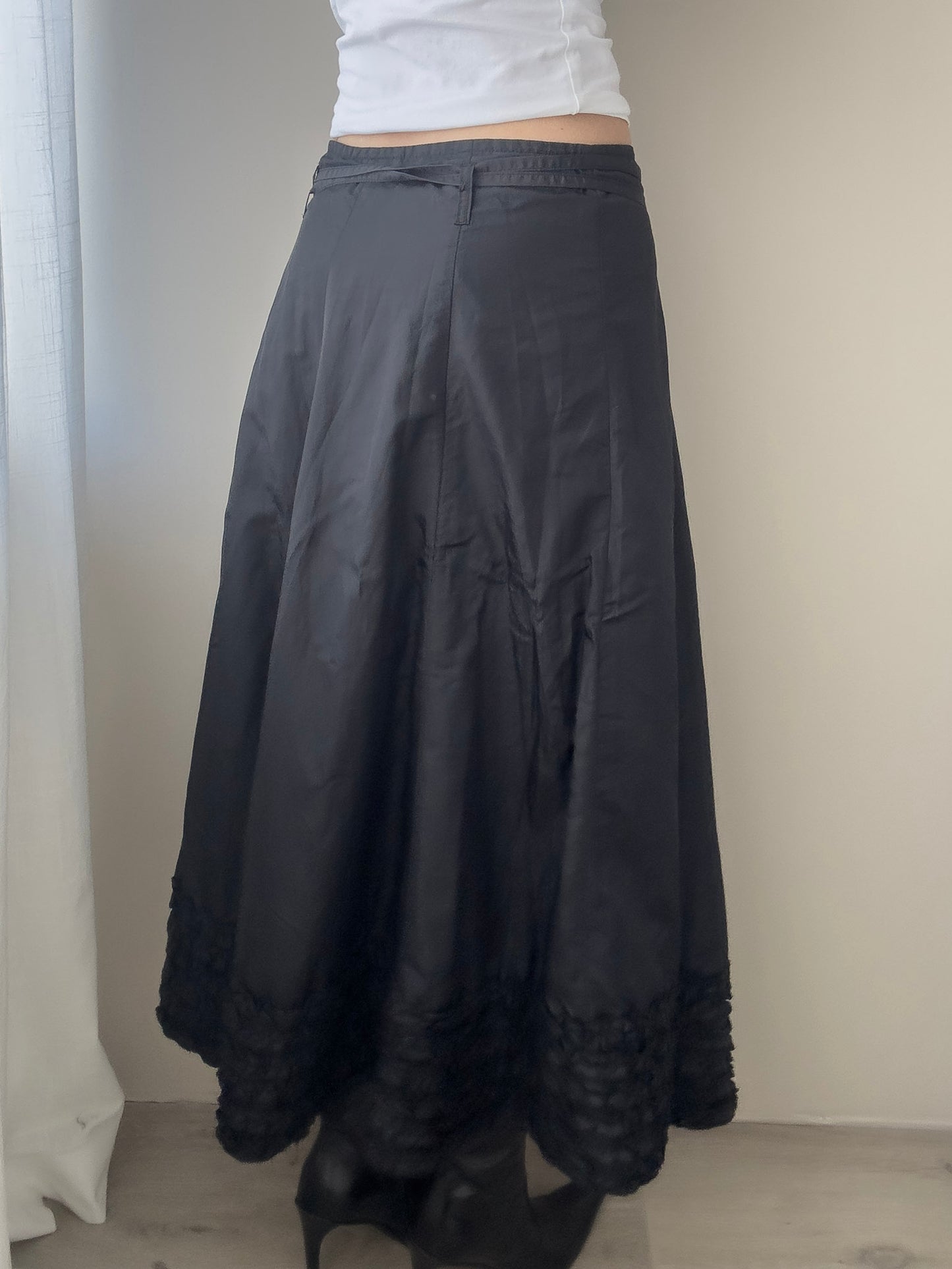 Black Asymmetric Midi Skirt with Embroidered details (XS)