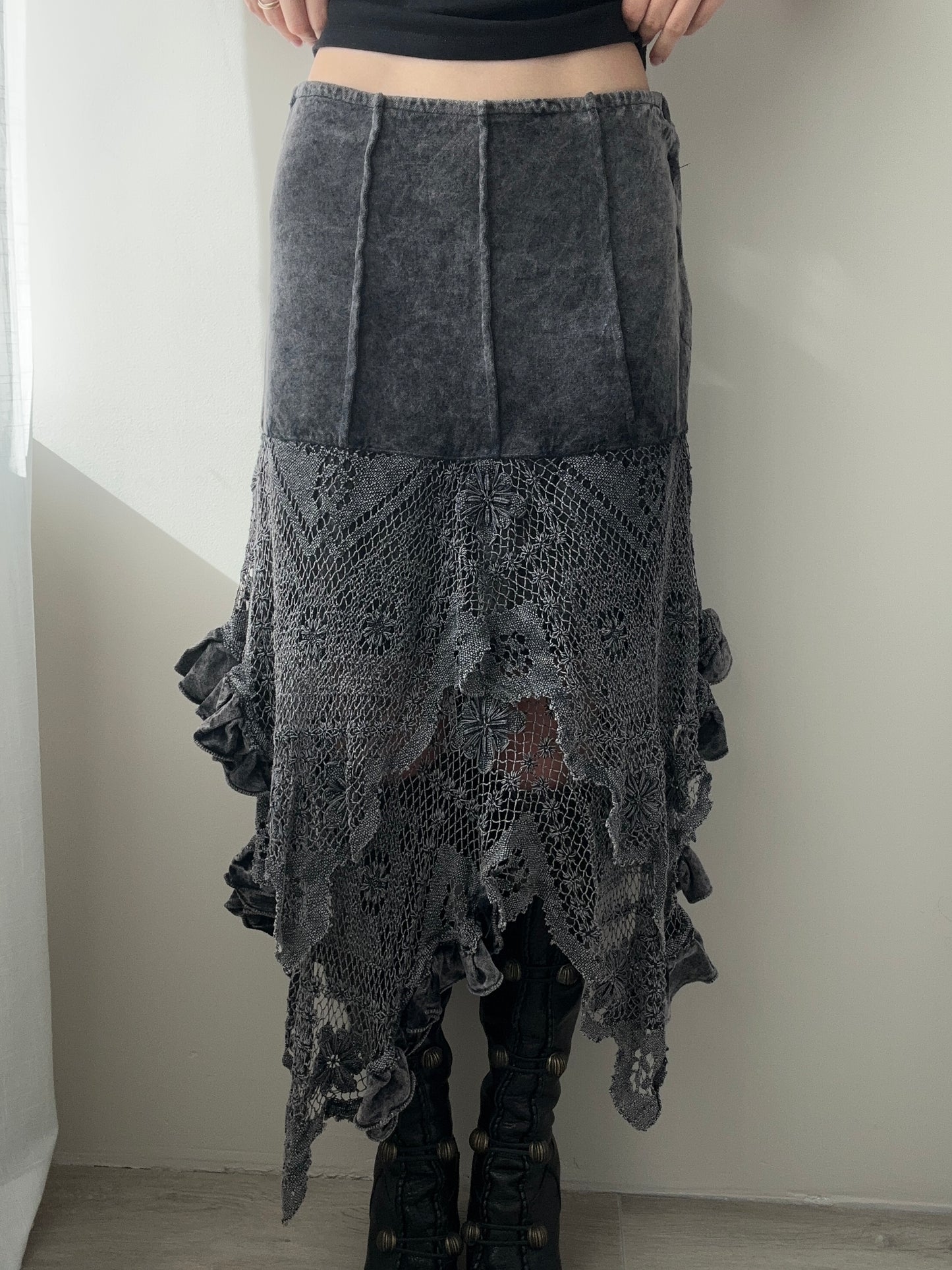 Grey Knitted Ruffled Maxi Skirt (XS)