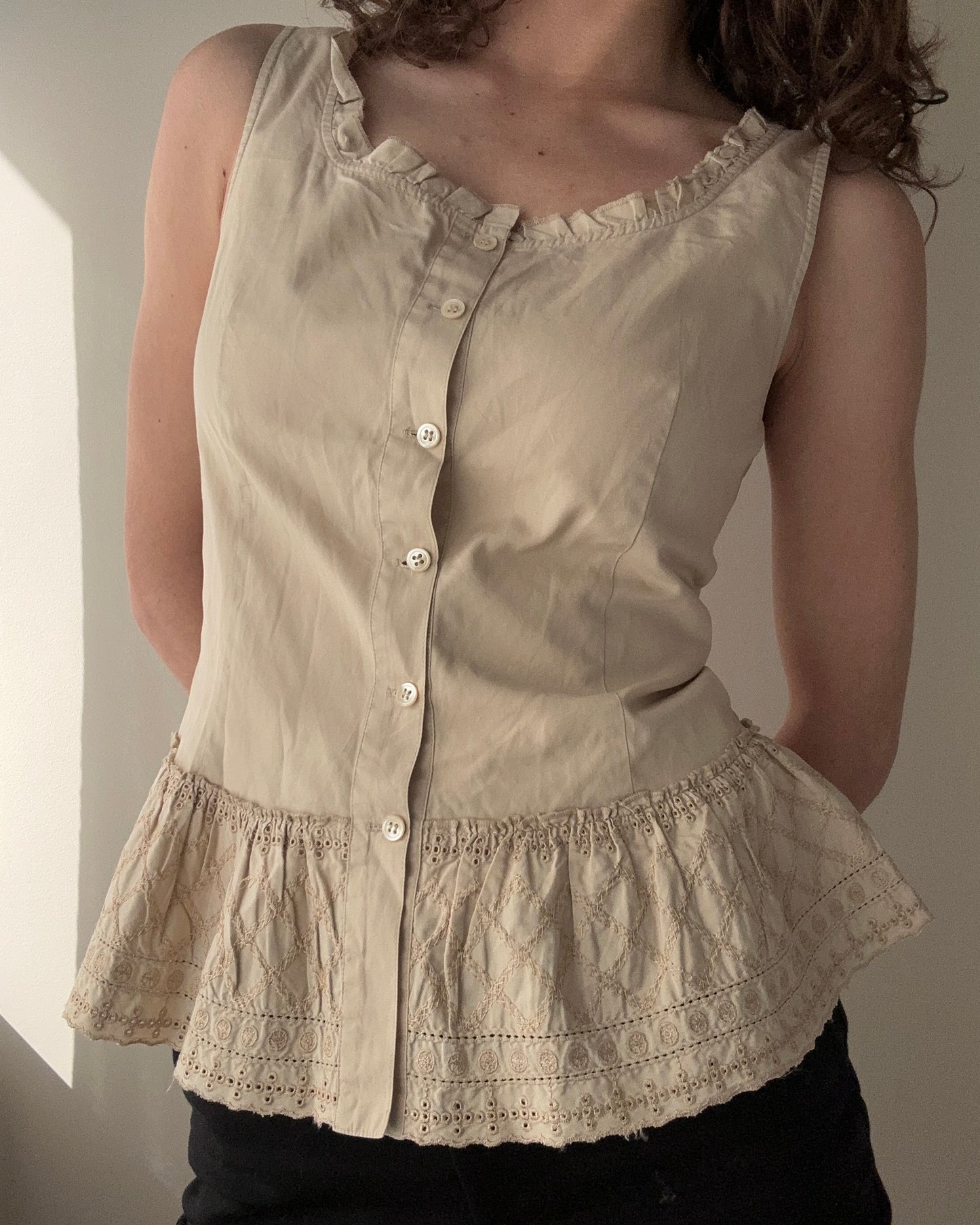 Button up Peplum Top with Ruffles and Embroidery (M)