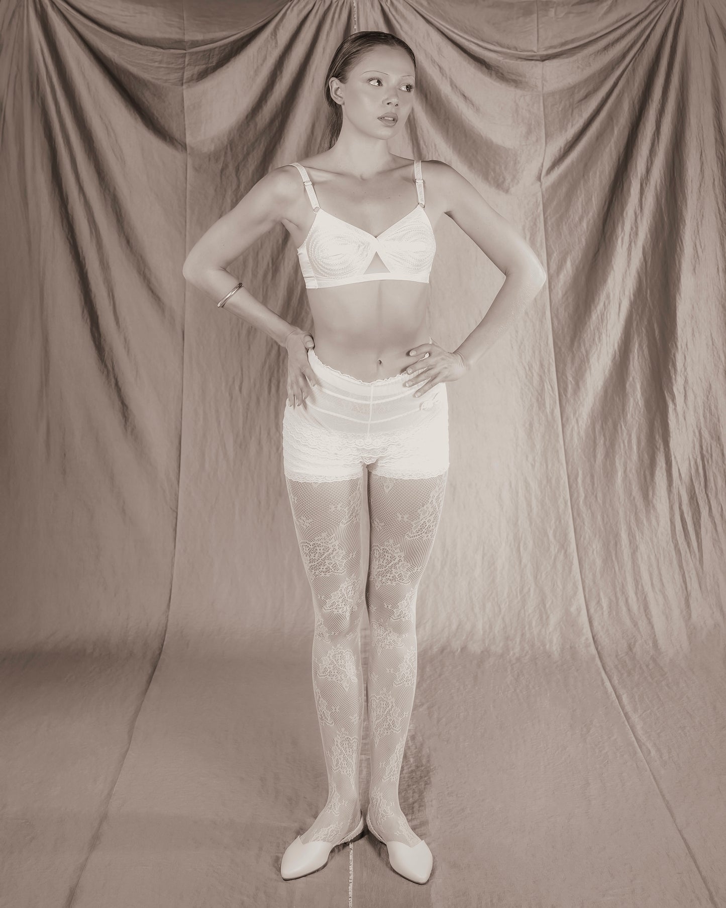 1950s Inspired Bullet Bra Lingerie Set with Garter Belt (70C/32C + bottom S-M)
